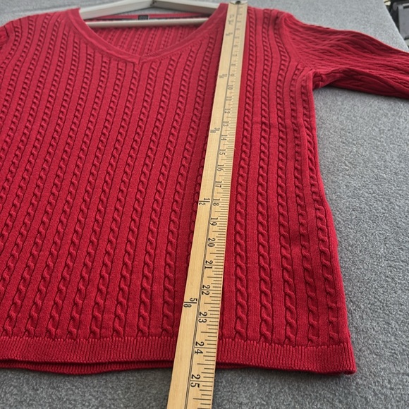 Tommy Hilfiger | Cotton Cable Ivy V-Neck Long Sleeve Knit Sweater Scarlet (M) - Picture 8 of 11